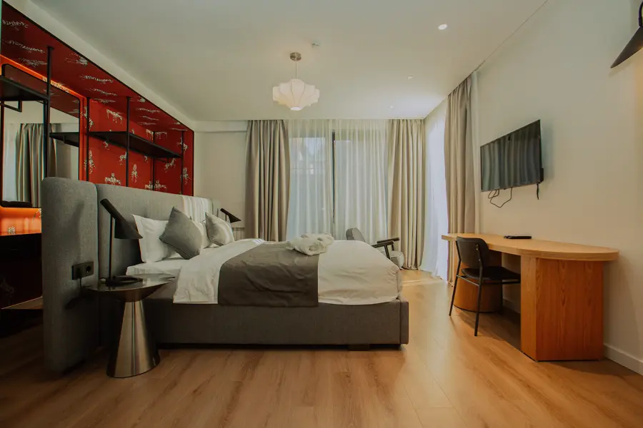 Artifact Executive Suite 2